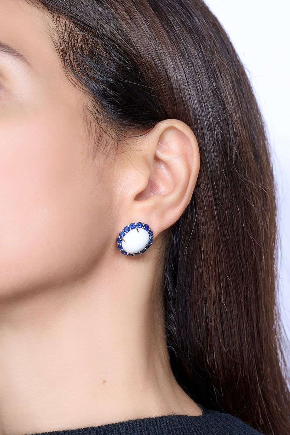 CAPRI EARRINGS WHITE AGATE