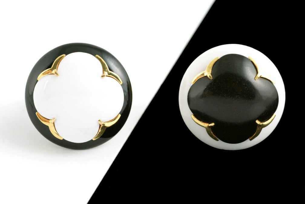 Gothic Ring White Agate / Onyx