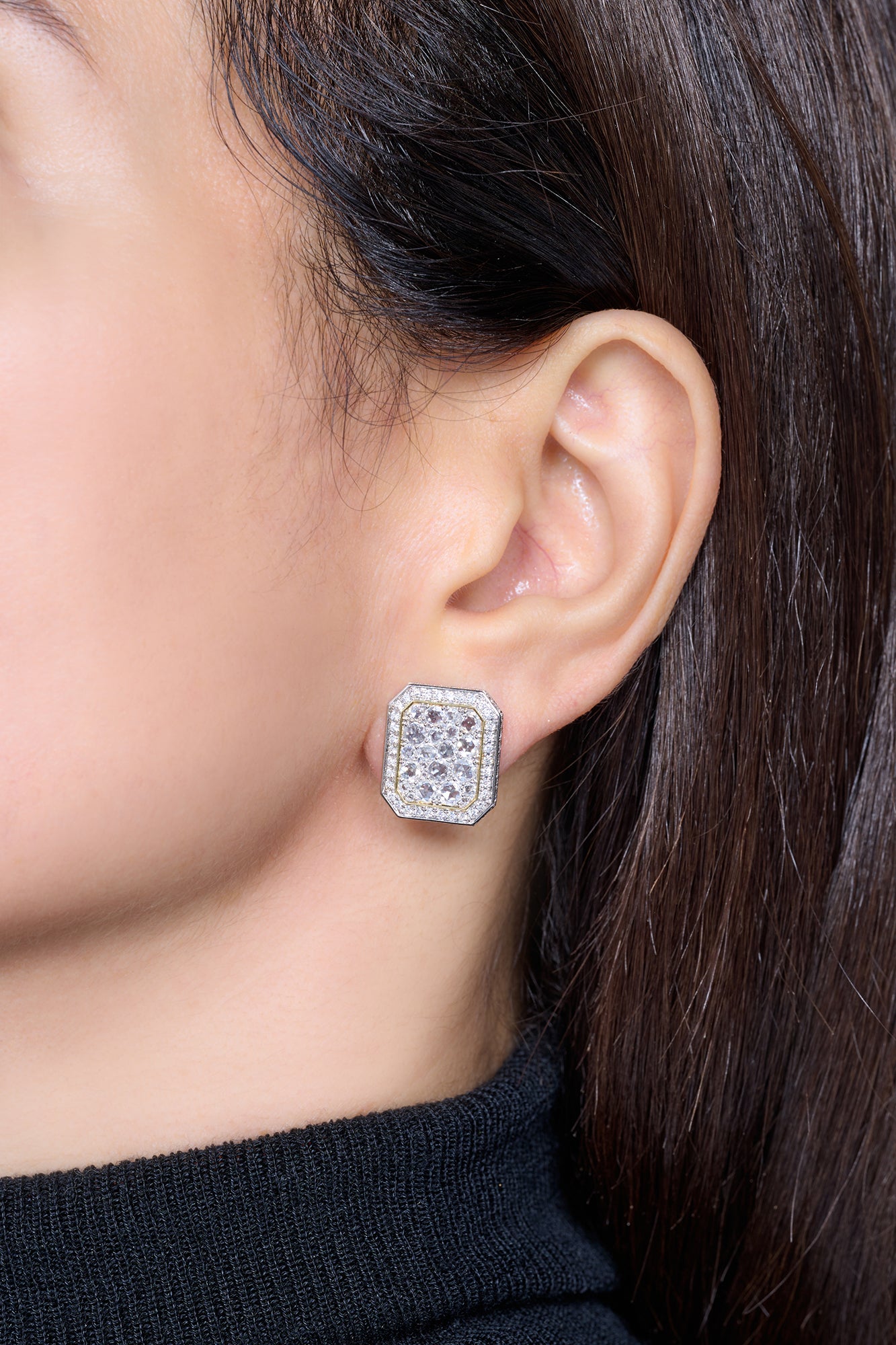 Poker Pave Earstuds